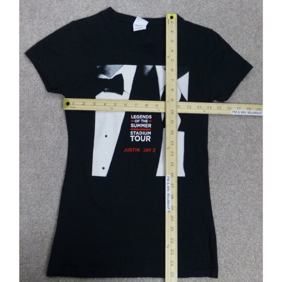 Jay-Z and Justin Timberlake Suit and Tie Legends of the Summer Stadium Tour 2013 - Picture 7 of 9